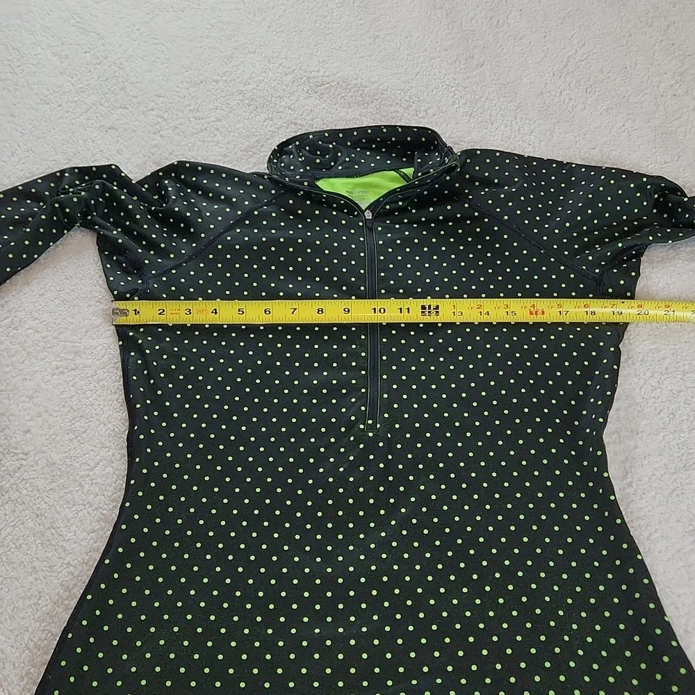 NIKE 3/4 zip sporty long sleeve top with thumb holes, black w green polka dots L - Picture 3 of 8